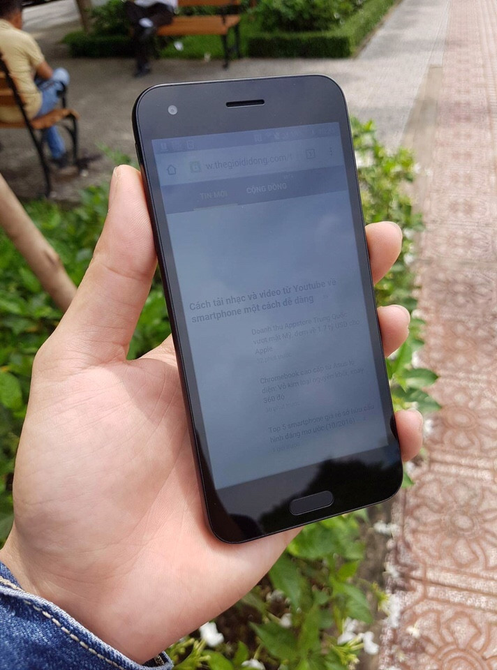 HTC One A9s. Smartphone cạnh tranh với J7 Prime, OPPO F1s của HTC có RAM 3 GB, vân tay 1 chạm