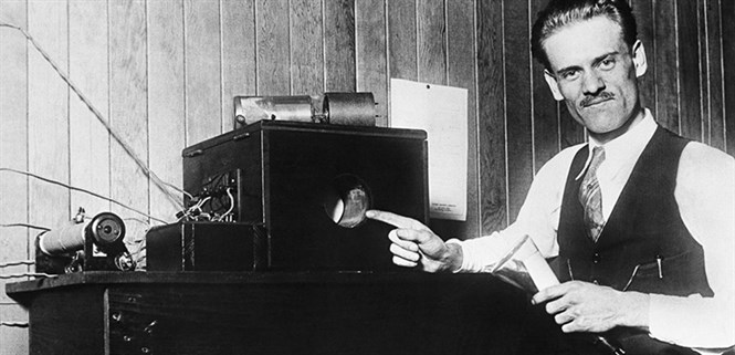 Bạn có biết, tivi từng bị người phát minh ra nó căm ghét, hắt hủi?