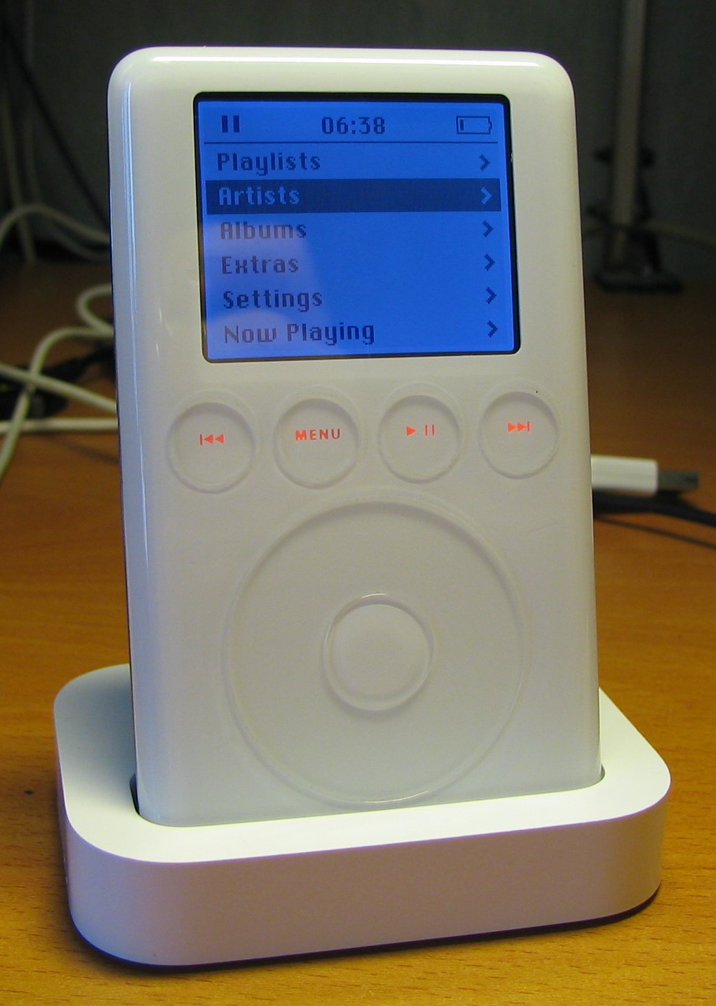 iPod 2003