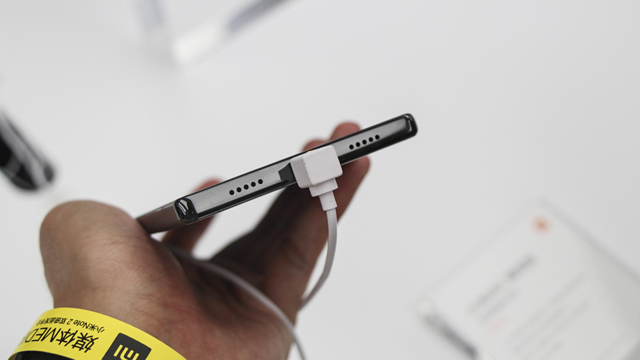 trên tay Xiaomi mi mix