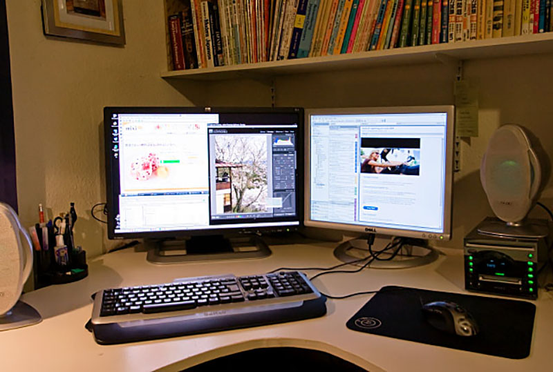 dual-monitor-setup