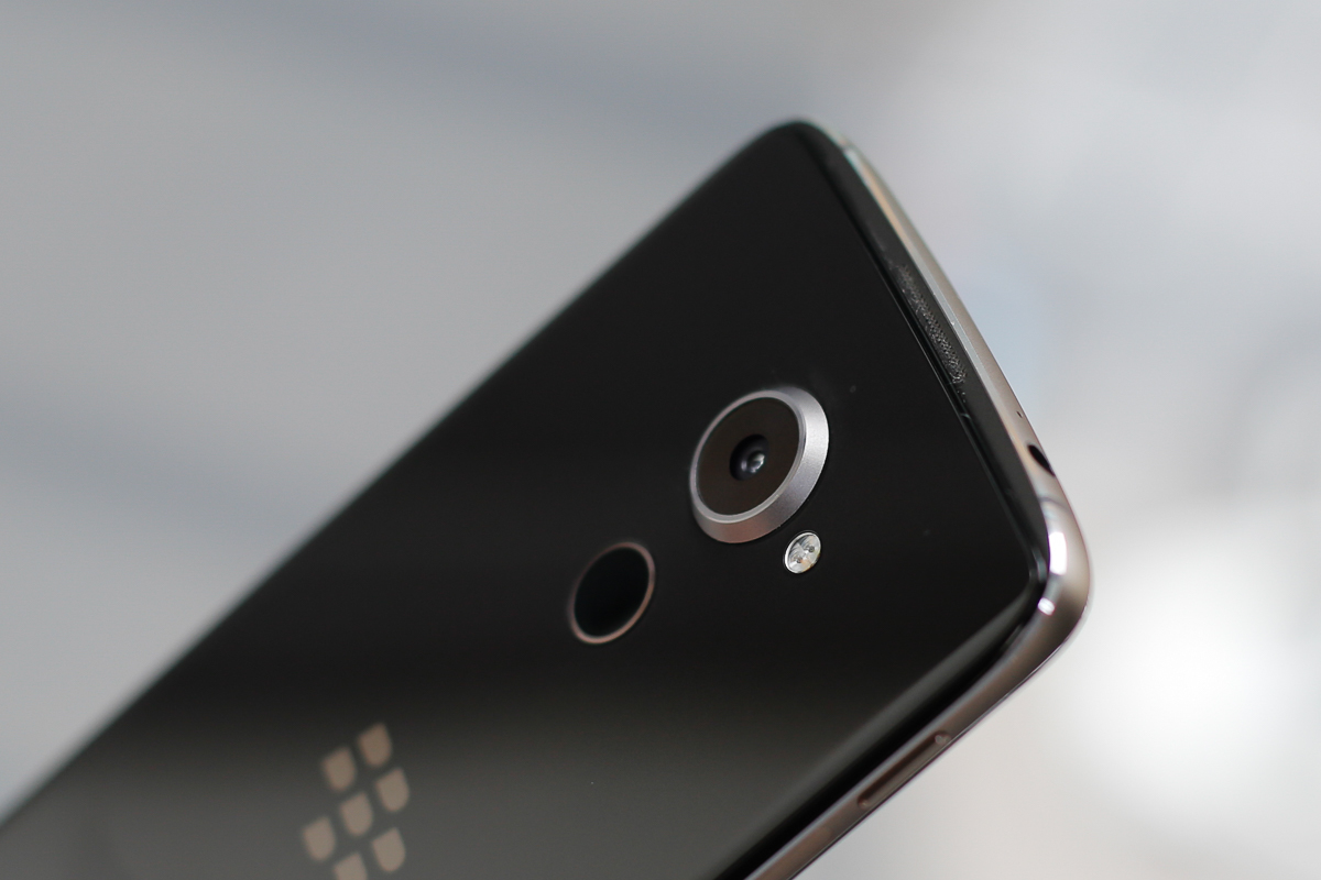 BlackBerry DTEK60 siêu bảo mật, chip Snapdragon 820 xuất hiện tại Việt Nam