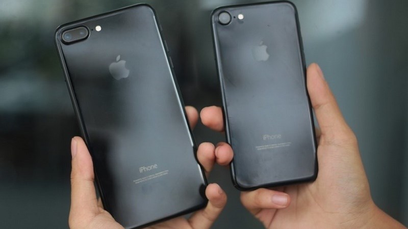 Chỉ có 3% iPhone 7 màu Jet Black sắp về Việt Nam, dự báo khan hàng Chỉ có 3% iPhone 7 màu Jet Black sắp về Việt Nam, dự báo khan hàng