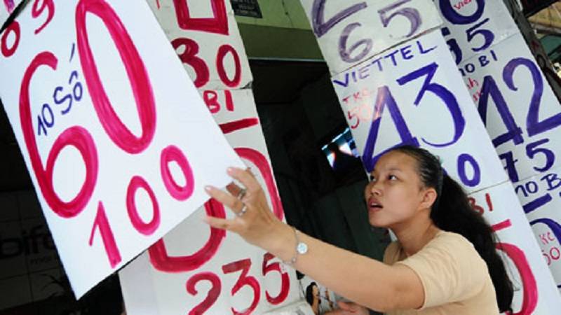 nhamang Lãnh đạo nhà mạng hứa thu hồi hàng triệu SIM kích hoạt sẵn trên kênh phân phối