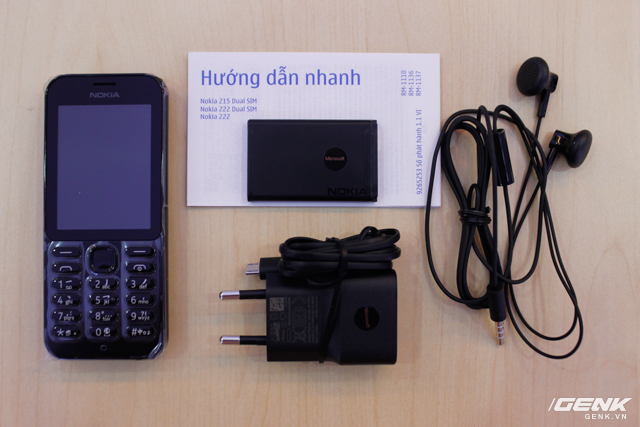 nokia222 Nokia 222 phiên bản đen bóng thời thượng, 2 SIM 2 sóng, giá dưới 1 triệu đồng