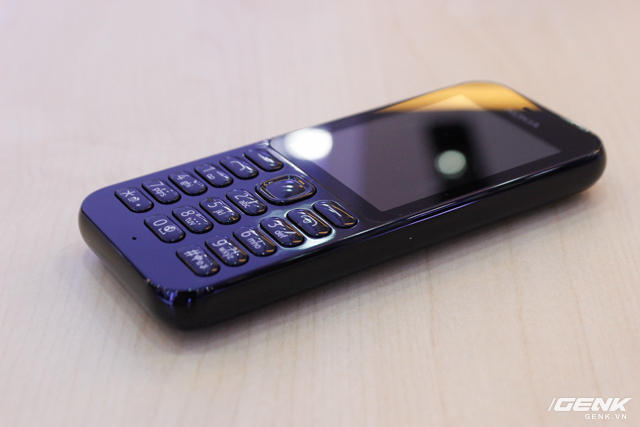 nokia222 Nokia 222 phiên bản đen bóng thời thượng, 2 SIM 2 sóng, giá dưới 1 triệu đồng