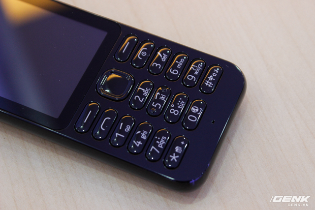 nokia222 Nokia 222 phiên bản đen bóng thời thượng, 2 SIM 2 sóng, giá dưới 1 triệu đồng