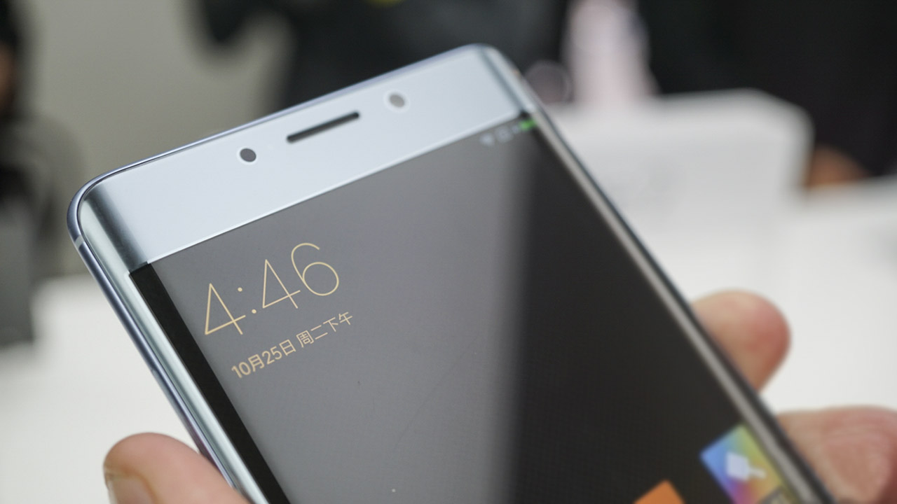 Xiaomi Mi Note 2 cháy hàng chỉ sau 50 giây Xiaomi Mi Note 2 cháy hàng chỉ sau 50 giây