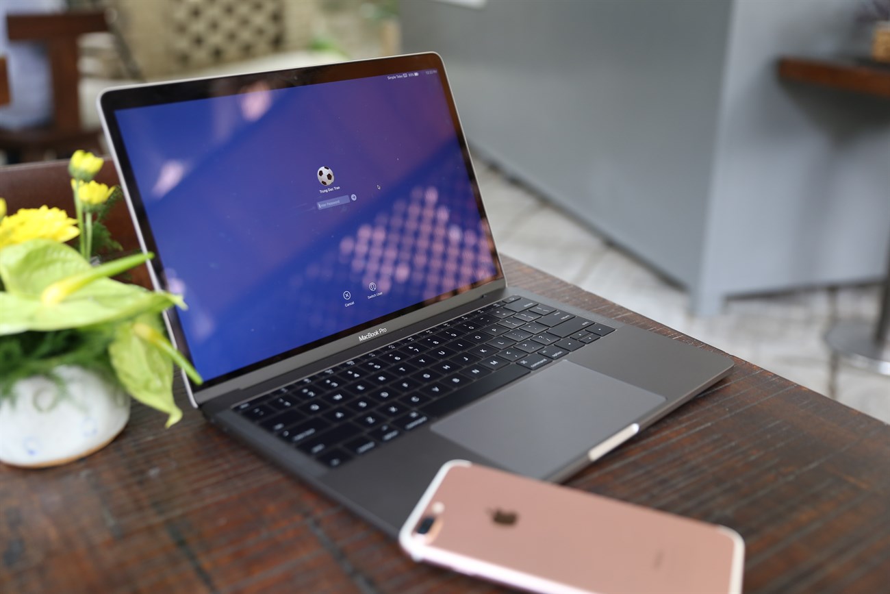 Trên tay Macbook Pro 2016: Tuyệt vời nhưng còn nhiều nuối tiếc