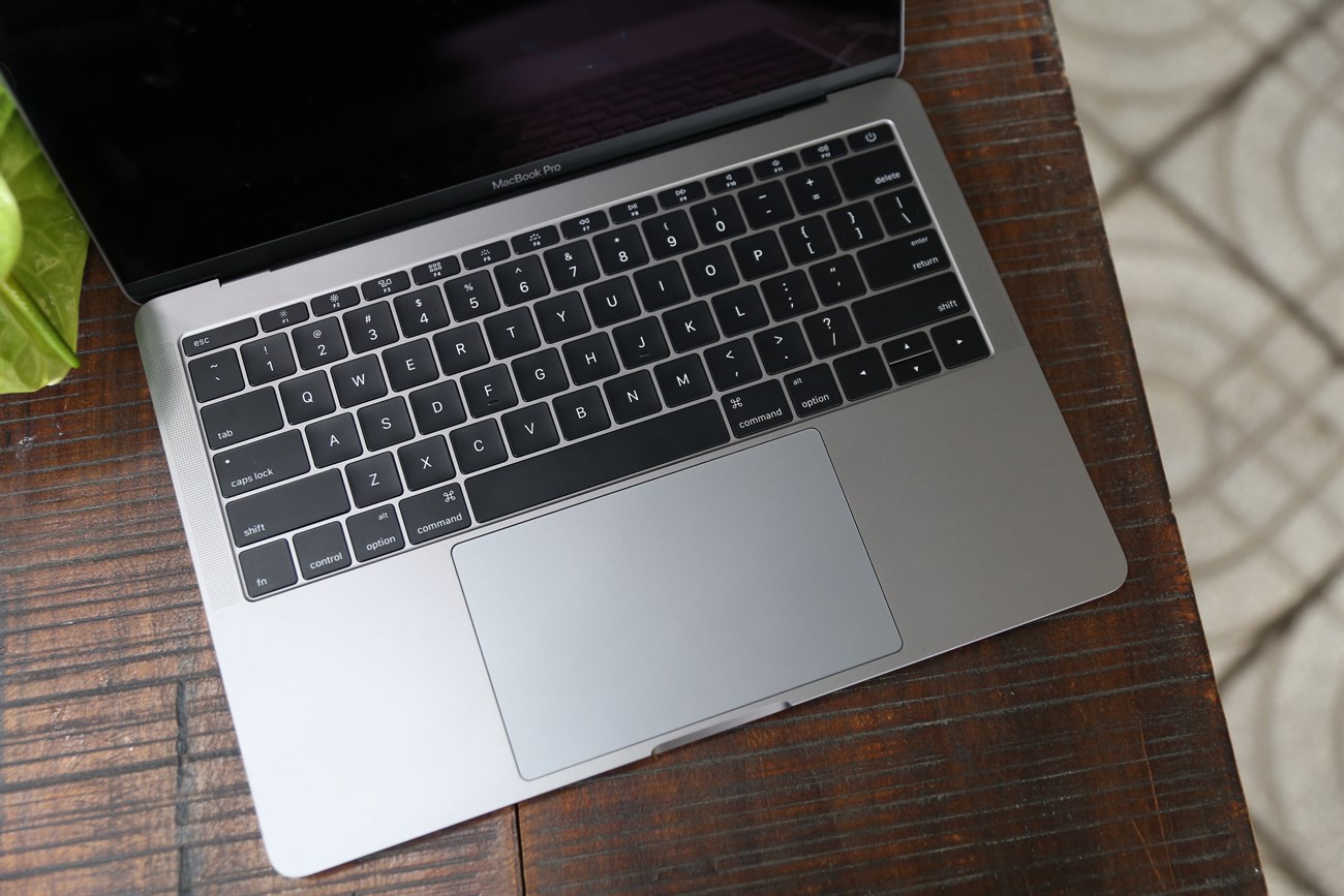 Trên tay Macbook Pro 2016: Tuyệt vời nhưng còn nhiều nuối tiếc