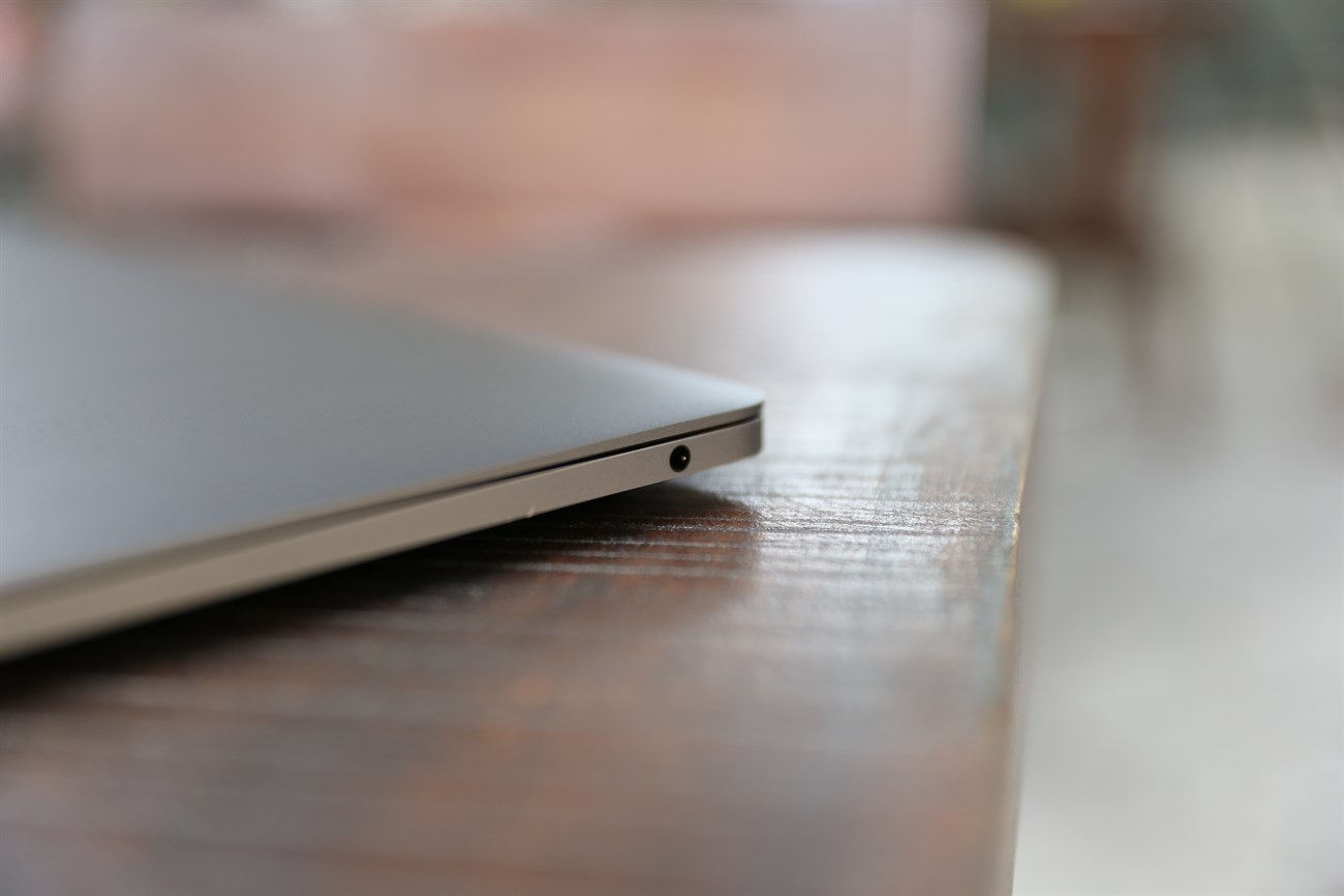 Trên tay Macbook Pro 2016: Tuyệt vời nhưng còn nhiều nuối tiếc