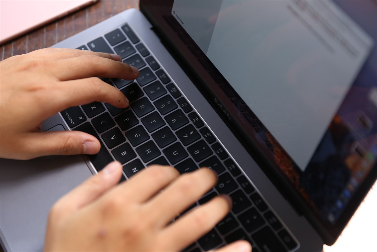 Trên tay Macbook Pro 2016: Tuyệt vời nhưng còn nhiều nuối tiếc