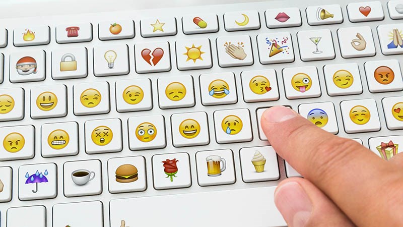 Có ai chưa từng dùng emoji không?