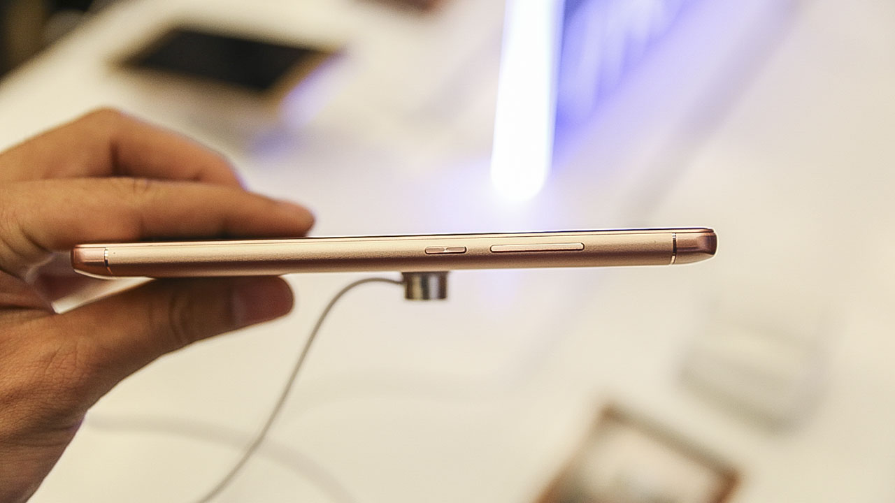 trên tay bộ 3 mobiistar prime x trên tay bộ 3 mobiistar prime x