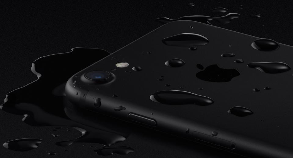 iPhone 7, iPhone 7 Plus đạt 2.000 suất đặt hàng với tốc độ nhanh kỷ lục