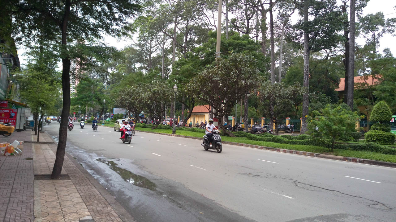 ảnh chụp từ camera sau HTC One ME