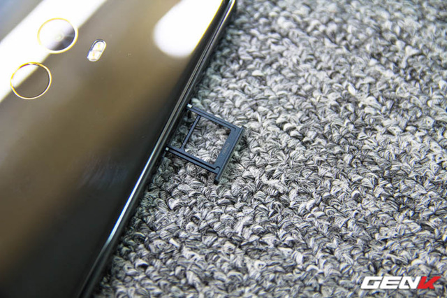 Mở hộp Xiaomi Mi Mix duy nhất tại Việt Nam: Đẹp đến khó tin, giá 30 triệu đồng