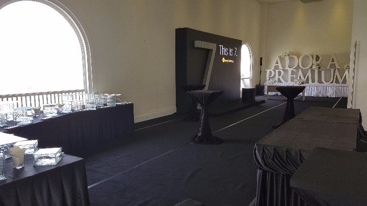 Quang cảnh nơi diễn ra sự kiện hoành tráng ra mắt iPhone 7, iPhone 7 Plus tối nay