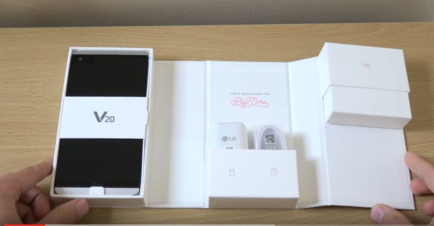 Xem video đập hộp và trên tay nhanh LG V20