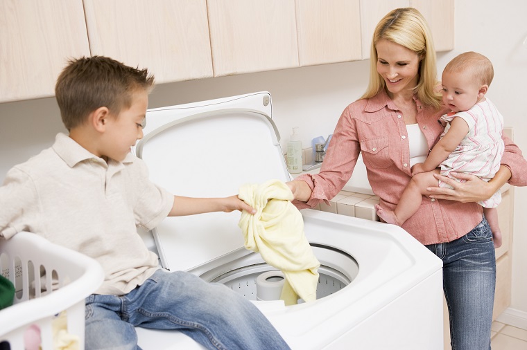 Hướng dẫn cách vệ sinh máy giặt cửa trên và cửa trước đơn giản tại nhà