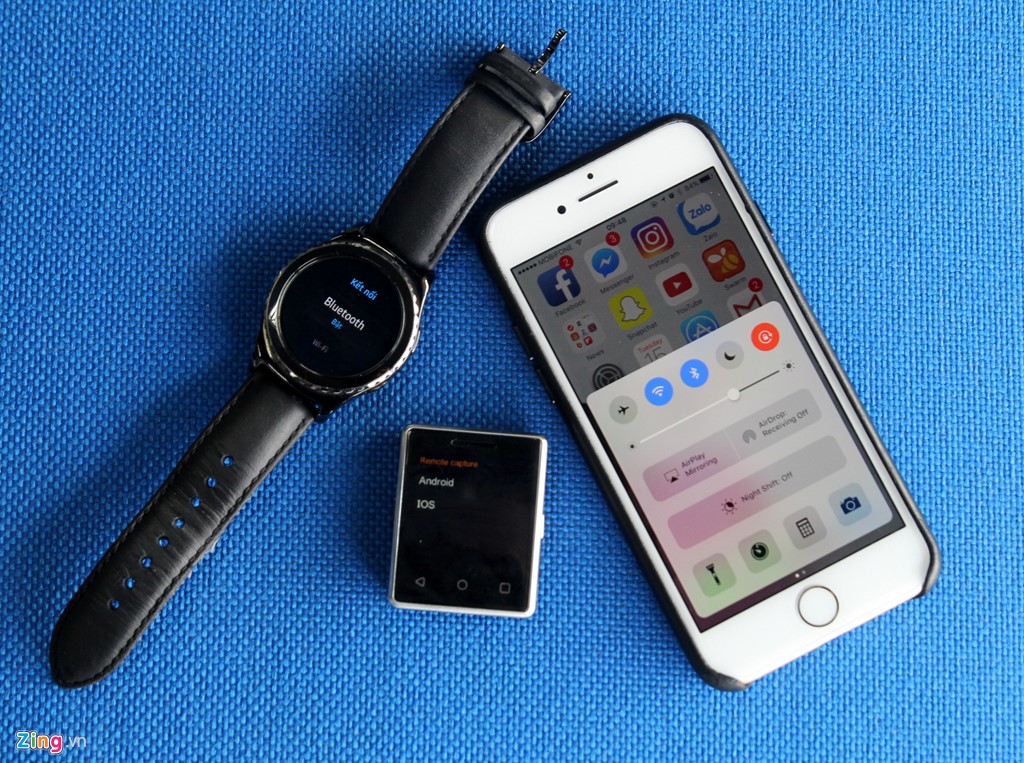 Smartphone nhỏ nhất thế giới xuất hiện ở Việt Nam Smartphone nhỏ nhất thế giới xuất hiện ở Việt Nam