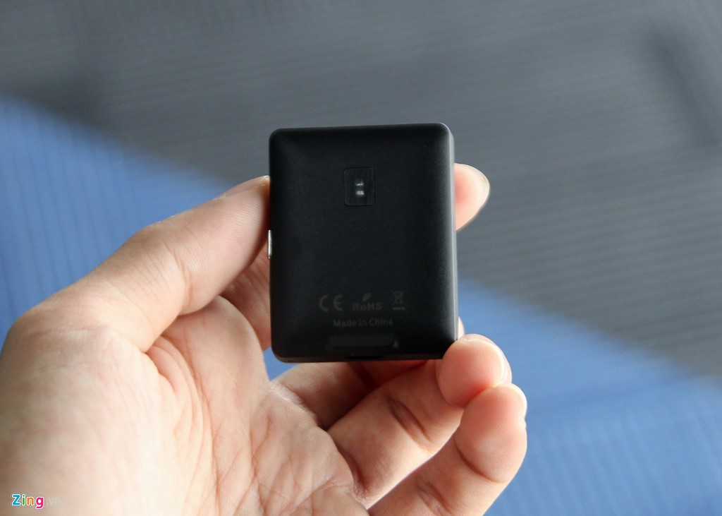 Smartphone nhỏ nhất thế giới xuất hiện ở Việt Nam Smartphone nhỏ nhất thế giới xuất hiện ở Việt Nam