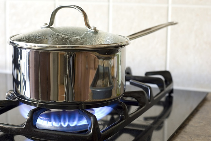 8 mẹo vặt giúp tiết kiệm 50% lượng gas khi nấu