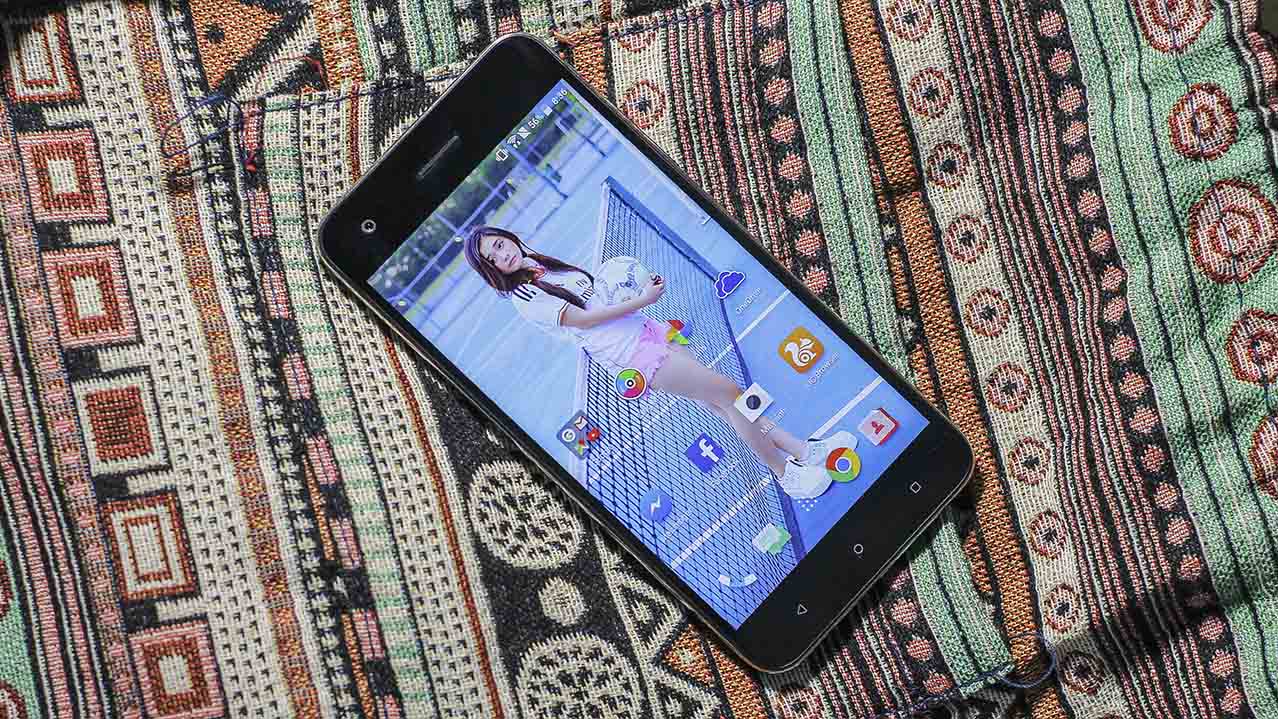 đánh giá HTC Desire 10 Pro