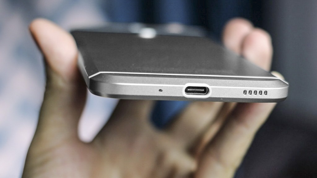 đánh giá htc bolt