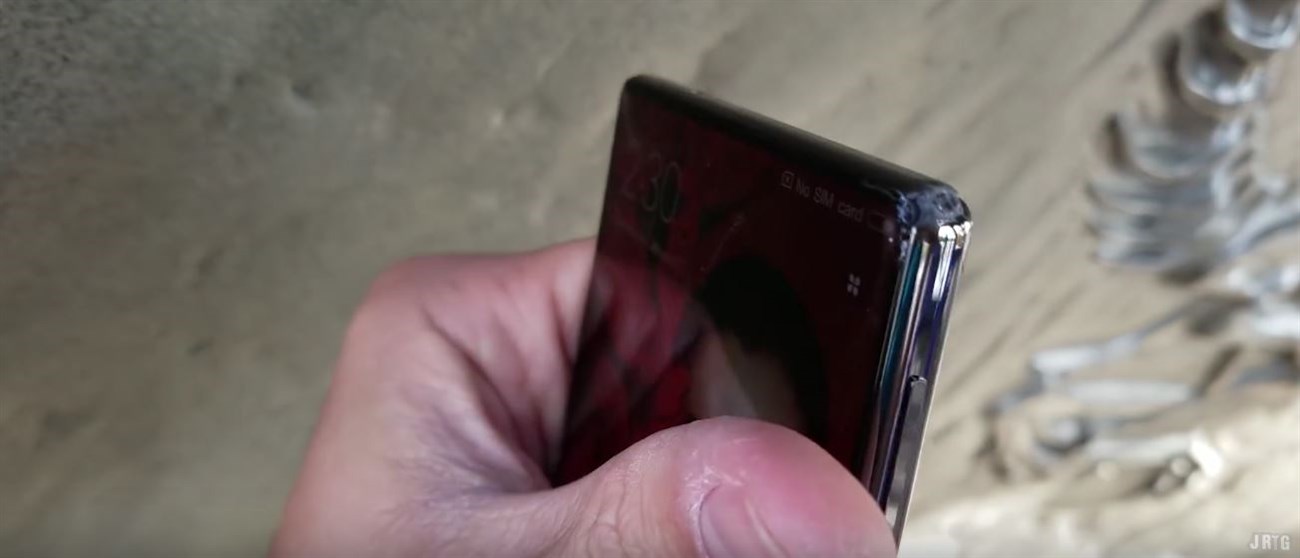 Thử nghiệm thả rơi smartphone viền cạnh siêu mỏng Mi MIX