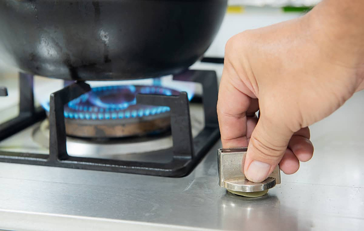 So sánh bếp hồng ngoại và bếp gas: Nên mua loại nào? > Nguyên lý hoạt động của bếp gas