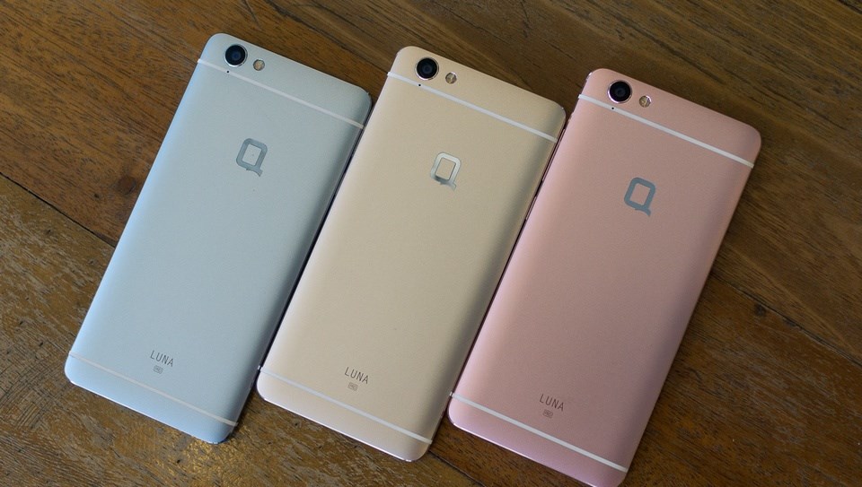 Smartphone thiết kế cực đẹp, camera 13MP được giảm giá chỉ còn 1 nửa Smartphone thiết kế cực đẹp, camera 13MP được giảm giá chỉ còn 1 nửa