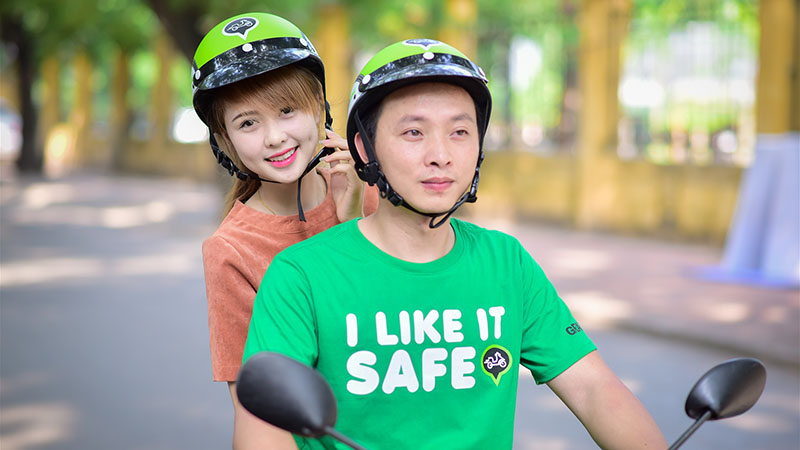 Nhờ GrabBike nên mỗi tháng chú kiếm được khoảng 8 - 10 triệu đồng Nhờ GrabBike nên mỗi tháng chú kiếm được khoảng 8 - 10 triệu đồng