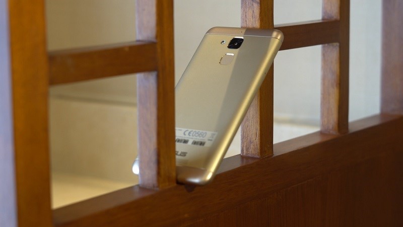Asus ZenFone 3 Max Asus ZenFone 3 Max