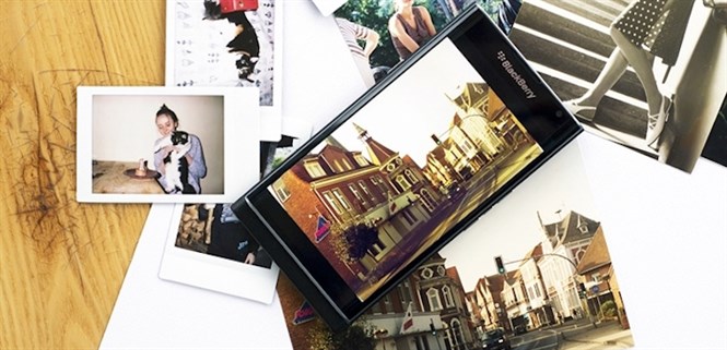 Cách đưa ảnh chụp cũ lên điện thoại