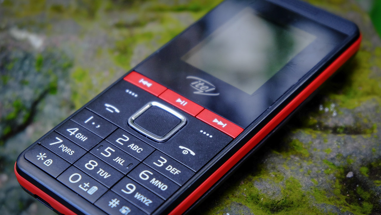 Itel it5602: điện thoại cơ bản với bộ phím điều hướng nhạc tiện dụng
