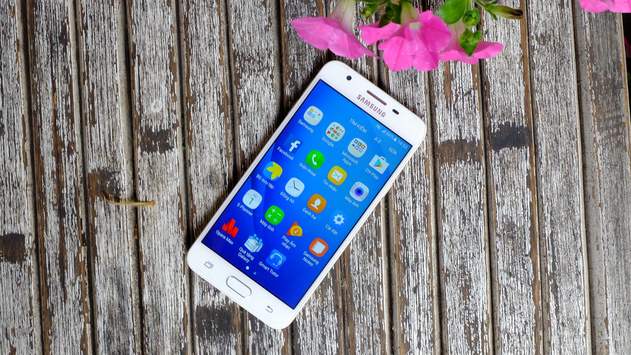 So sánh thiết kế giữa J5 Prime và Oppo A39 So sánh thiết kế giữa J5 Prime và Oppo A39