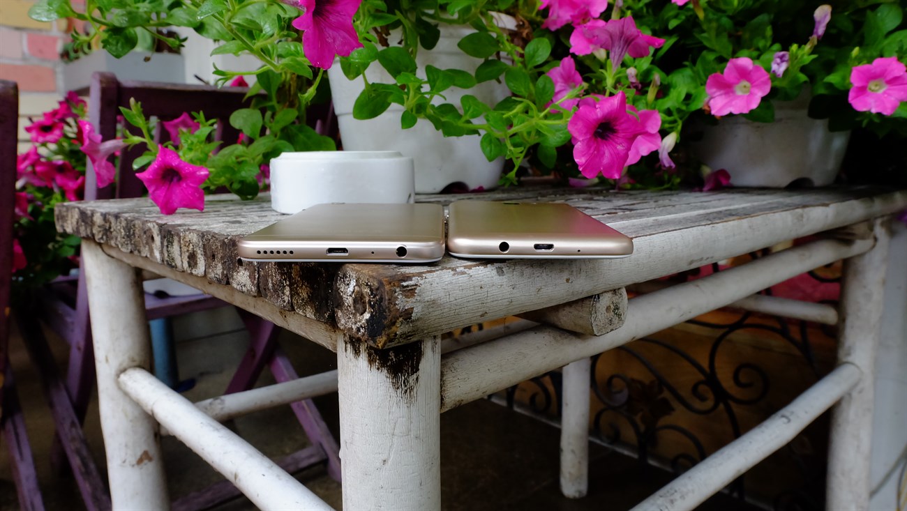 Loa ngoài được thể hiện bằng cách đục lỗ như các trên các điện thoại kim loại nguyên khối khiến Oppo trở nên sang trọng và thuyết phục người dùng quên đi chất liệu nhựa của mình. Loa ngoài được thể hiện bằng cách đục lỗ như các trên các điện thoại kim loại nguyên khối khiến Oppo trở nên sang trọng và thuyết phục người dùng quên đi chất liệu nhựa của mình.