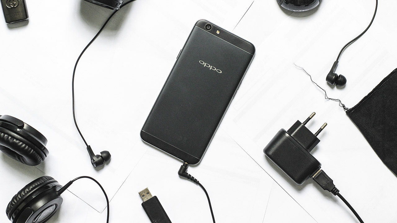 trên tay oppo f1s đen trên tay oppo f1s đen