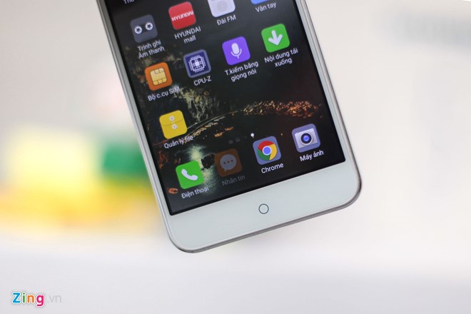 Ảnh smartphone đầu tiên của Hyundai vừa về Việt Nam Ảnh smartphone đầu tiên của Hyundai vừa về Việt Nam