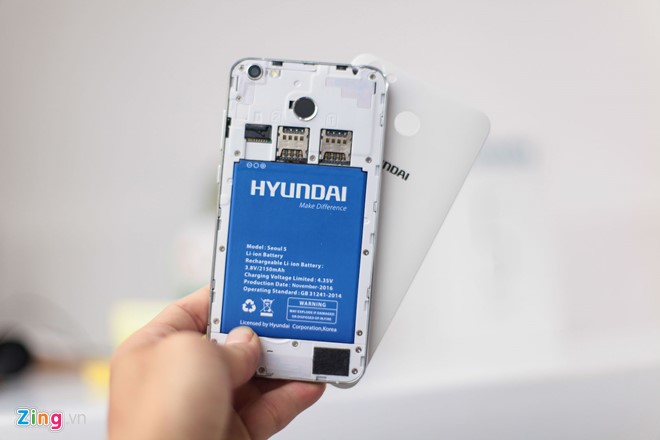 Ảnh smartphone đầu tiên của Hyundai vừa về Việt Nam Ảnh smartphone đầu tiên của Hyundai vừa về Việt Nam