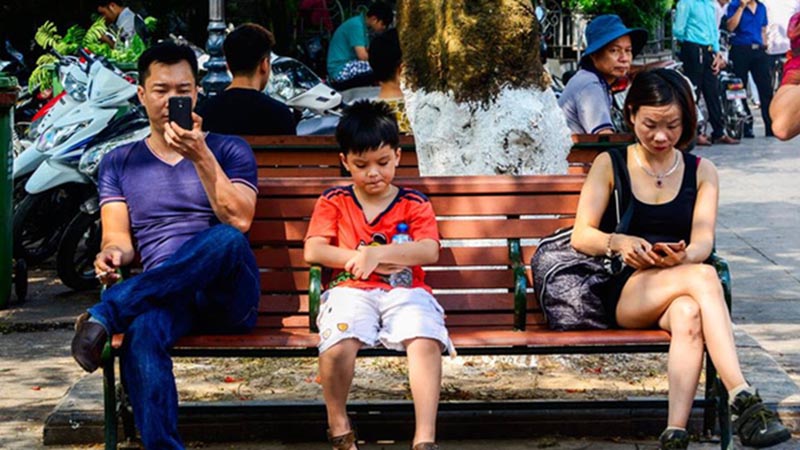 Thế hệ mai sau sẽ kể về tuổi thơ của chúng thế nào? Thế hệ mai sau sẽ kể về tuổi thơ của chúng thế nào?