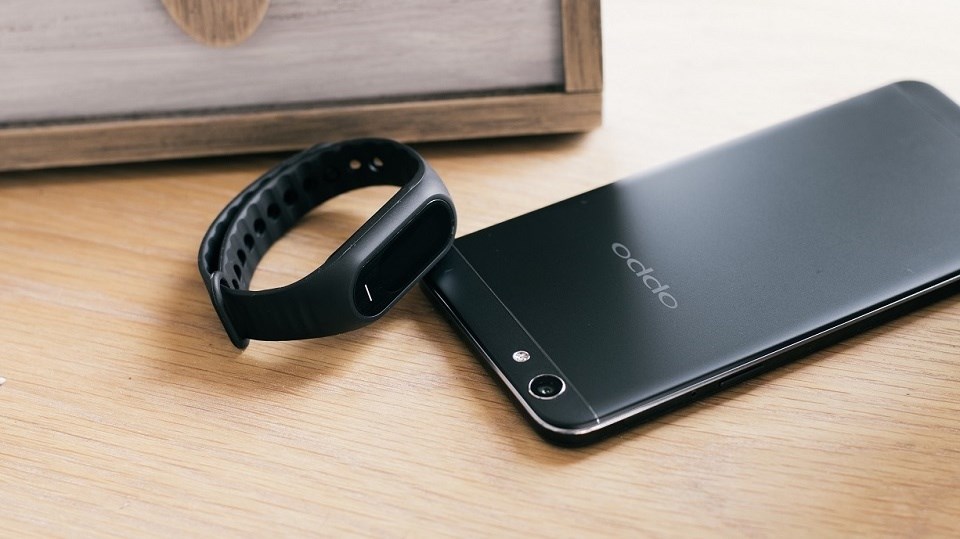 Chỉ trong nửa ngày, OPPO F1s đen nhám đạt 1.000 đơn đặt hàng trước Chỉ trong nửa ngày, OPPO F1s đen nhám đạt 1.000 đơn đặt hàng trước