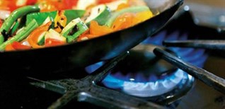 Sử dụng bếp gas sao cho an toàn, tránh rò rỉ gas và chống cháy nổ