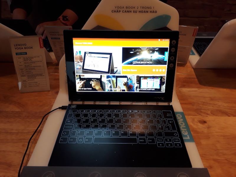 Lenovo Phab 2 Pro và Yoga Book ra mắt ở Việt Nam