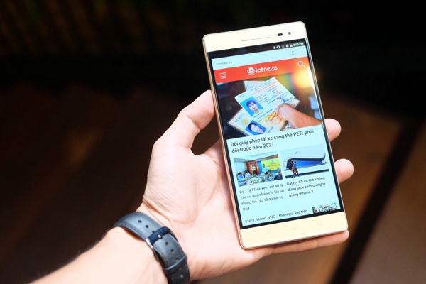 Lenovo ra máy tính bảng Yoga Book mỏng nhất thế giới tại Việt Nam, giá 13 triệu đồng Lenovo ra máy tính bảng Yoga Book mỏng nhất thế giới tại Việt Nam, giá 13 triệu đồng