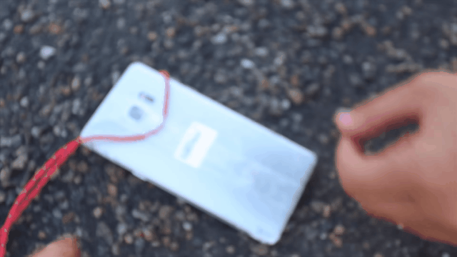 Galaxy Note 7 được thả rơi từ độ cao 300 mét và các kết bất ngờ