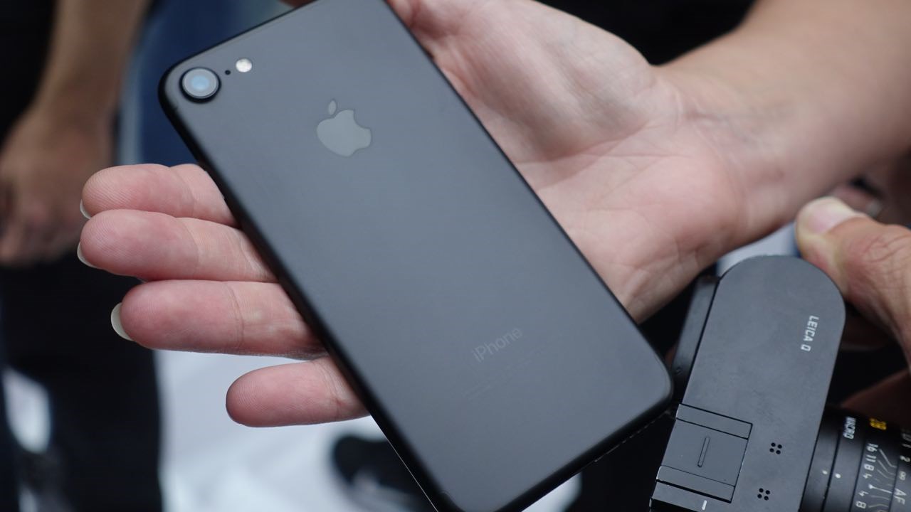 iPhone 7 bỗng dưng được giảm giá thêm lần nữa