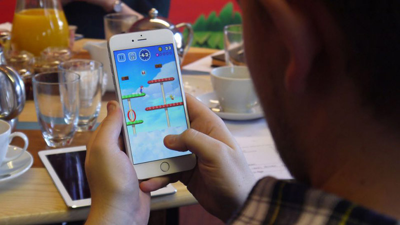 super_mario_run_gameplay_800x450