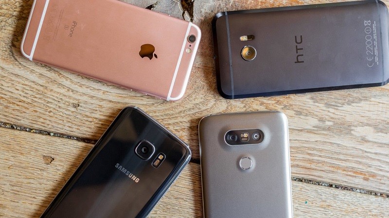Cuộc phân định lại giang sơn của làng mobile 2016 Cuộc phân định lại giang sơn của làng mobile 2016